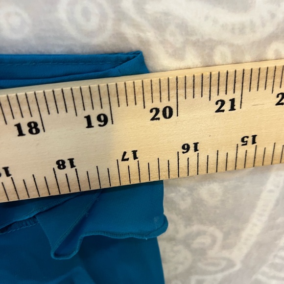 GAP RUFFLED TOP EUC AQUA BLUE DRESSY FLOWY LOVE L LARGE - Picture 6 of 8